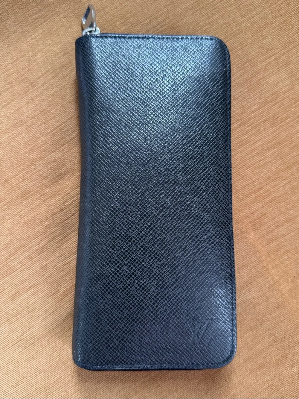 Louis Vuitton Zippy Leather long wallet Organizer Black Taiga